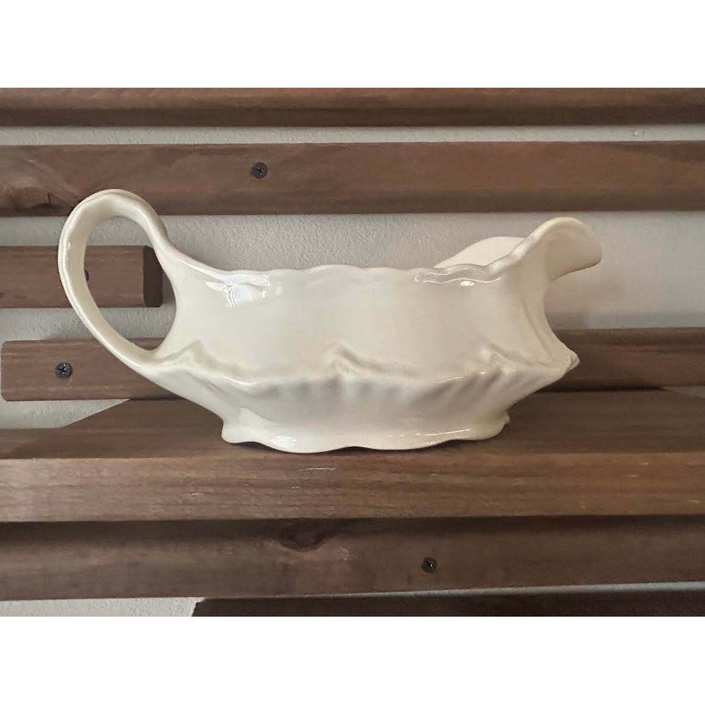 Homer Laughlin Vintage Cream White Gravy Boat Scalloped Edge C 49 N 8 USA